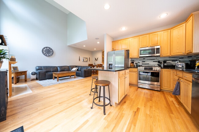 Photo - 6793 158th St W