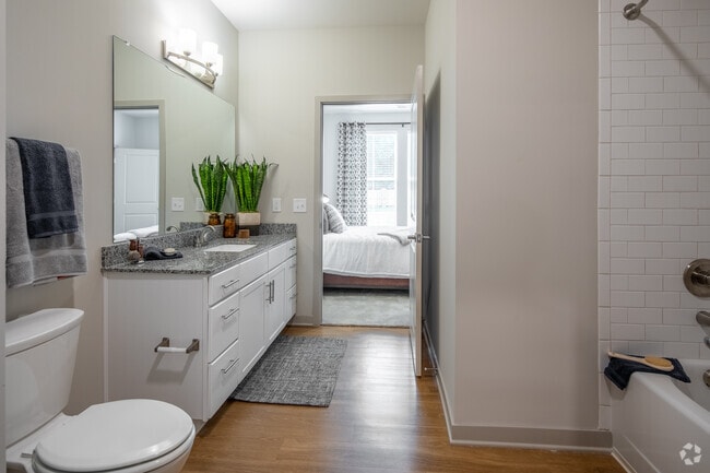 2HAB, 2BA - Shenandoah - 1.209SF - Baño