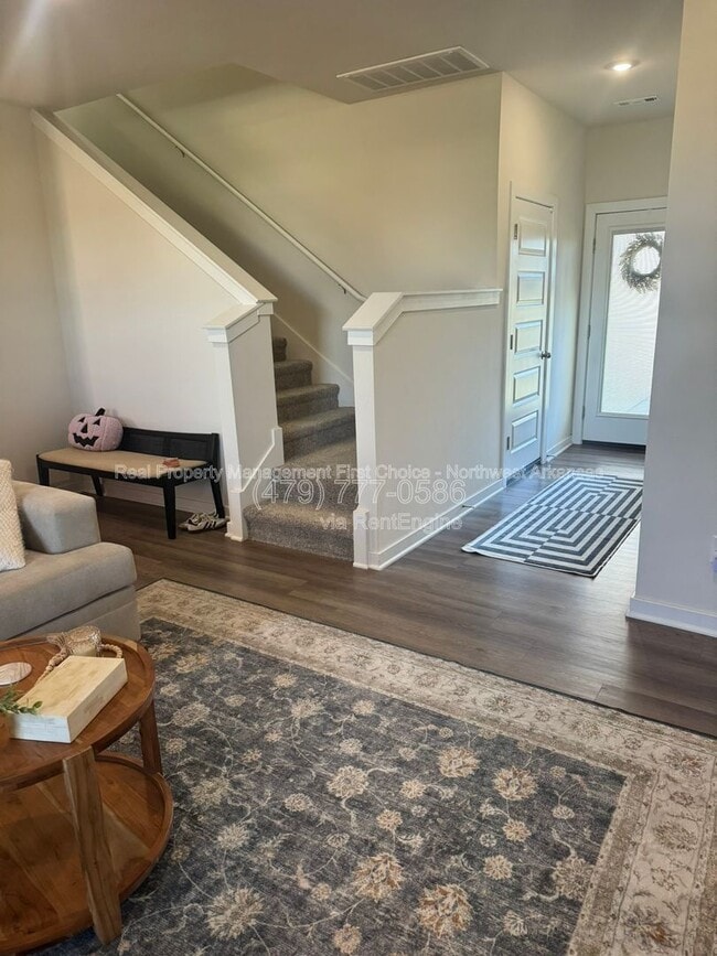 Photo - 4801 W Triangle St