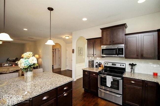 Photo - 345 Cliffhaven Cir