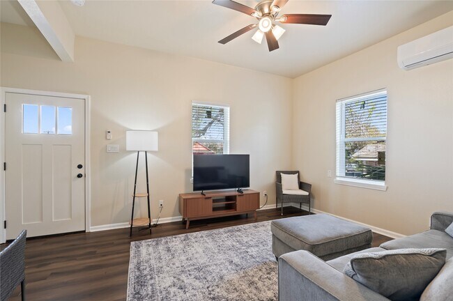 Photo - 2127 Avenue O