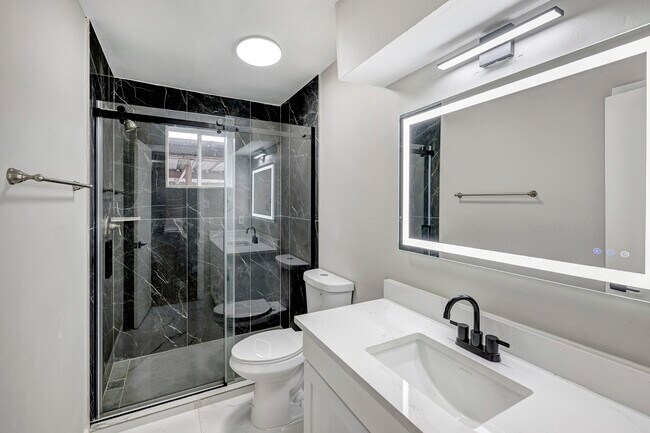 Building Photo - 1529 Wirt Rd Unit 20