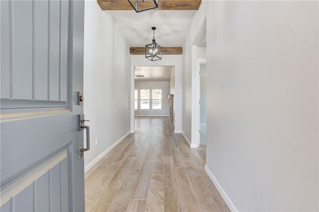 Photo - Newer Home For Lease in Noble.  15 minutes to OU Campus