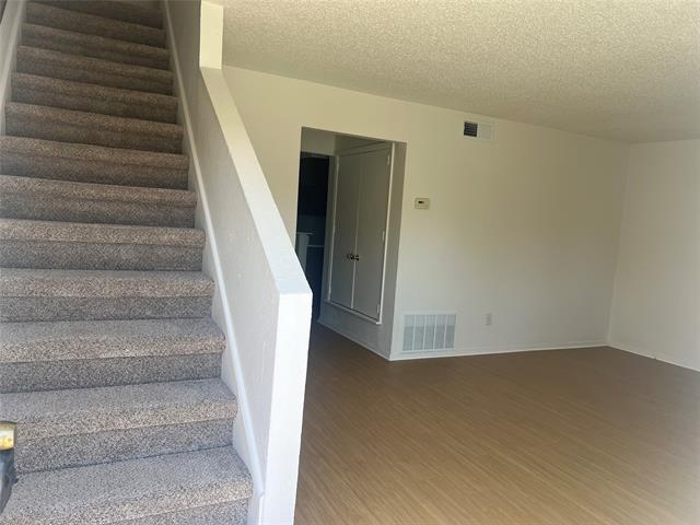 Photo - 514 E Norwood Cir