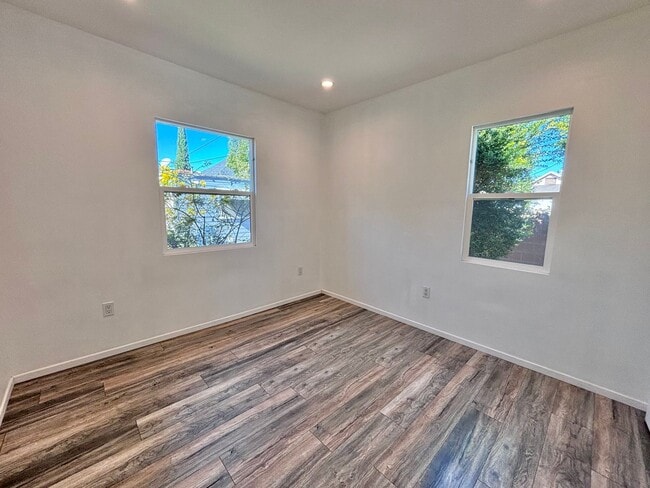 Photo - 3774 S Gramercy Pl Unidad 3774 Gramercy Pl