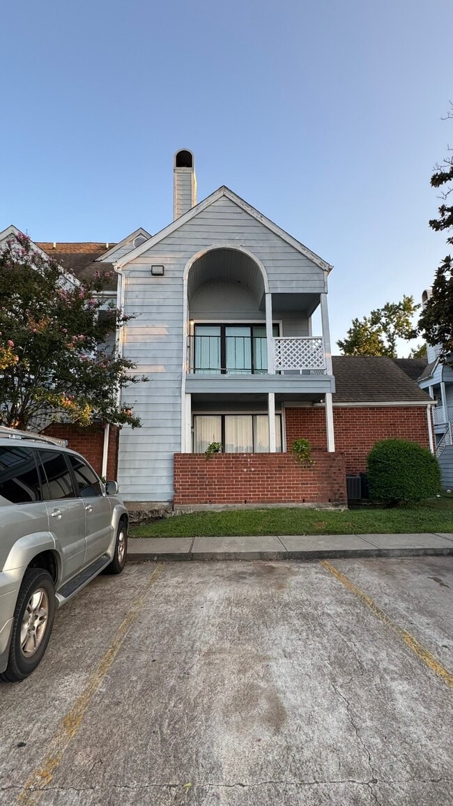 Building Photo - 14550 Fonmeadow Dr Unit 900 Rental