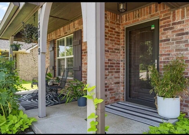 Photo - 4 Bed 2 Bath, 3 Car Garage