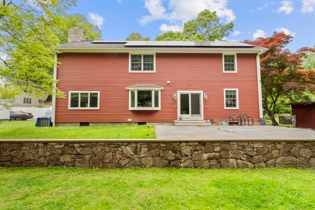 Photo - 35 Armstrong Rd House