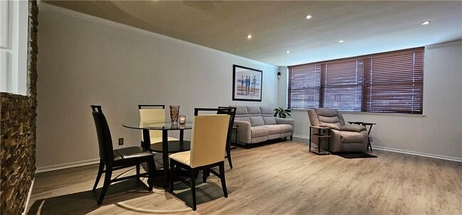 Photo - 2965 Pharr Ct S Northwest Unit 316