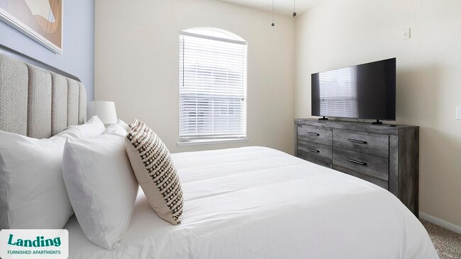 Photo - 901 Lakeside Cir Unidad 8308