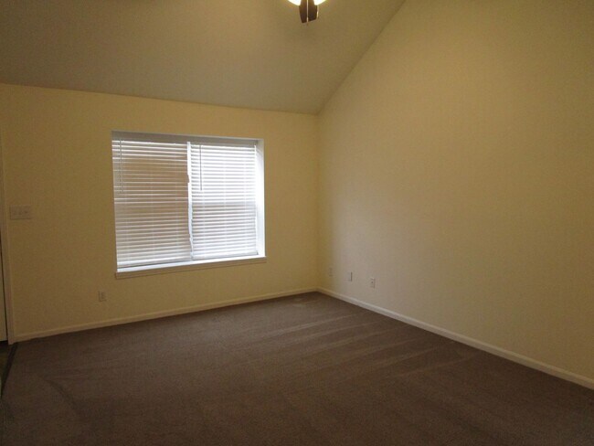 Photo - 3509-3511-3511 La Mesa Dr Unit 3511 La Mesa Dr.