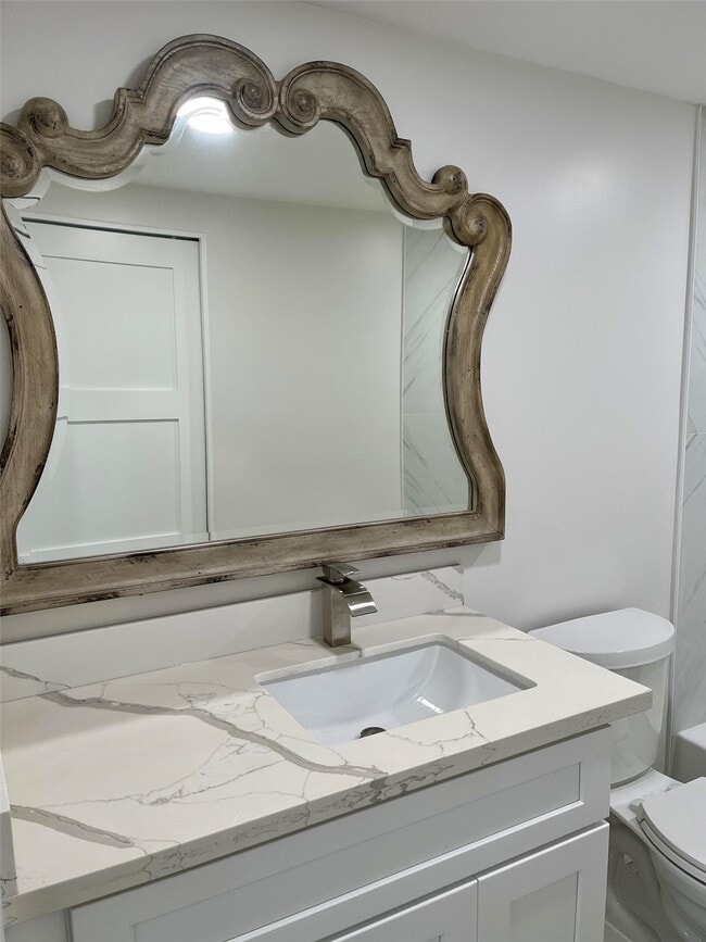 Photo - 7201 Helmers St