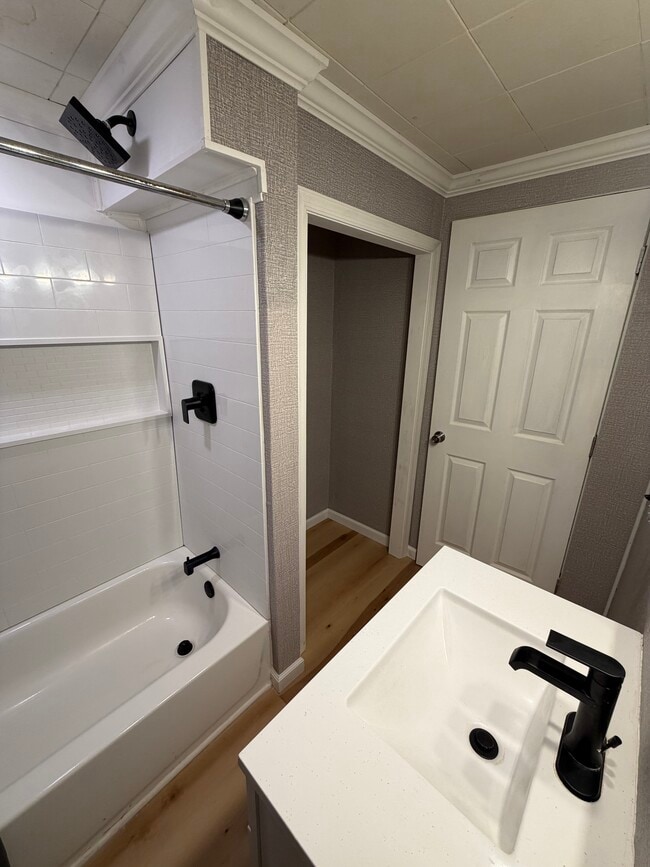 Photo - 2570 Sanger Ln Unit Apt A