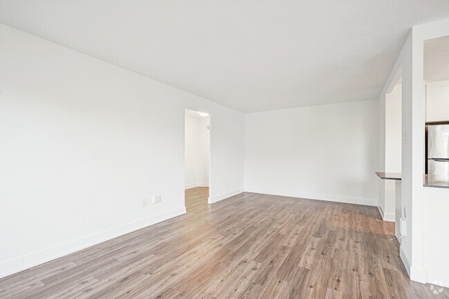 2BR, 1BA - Living Room - 1330 Danforth Road