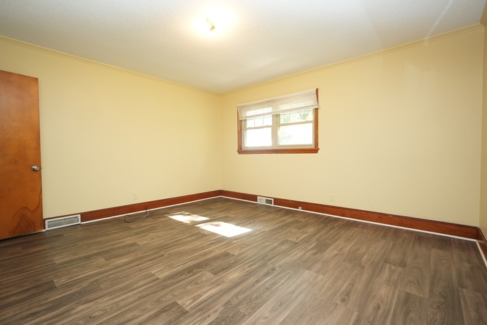 Spacious 4-bedroom, 2-bath home - Spacious 4-bedroom, 2-bath home