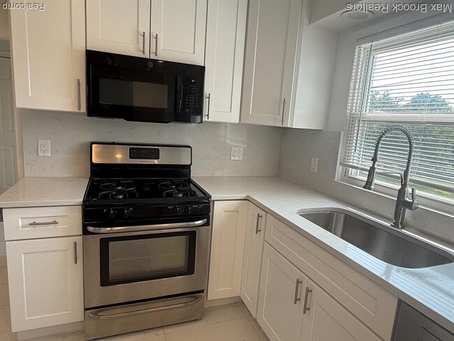Photo - 4803 Thorntree Dr