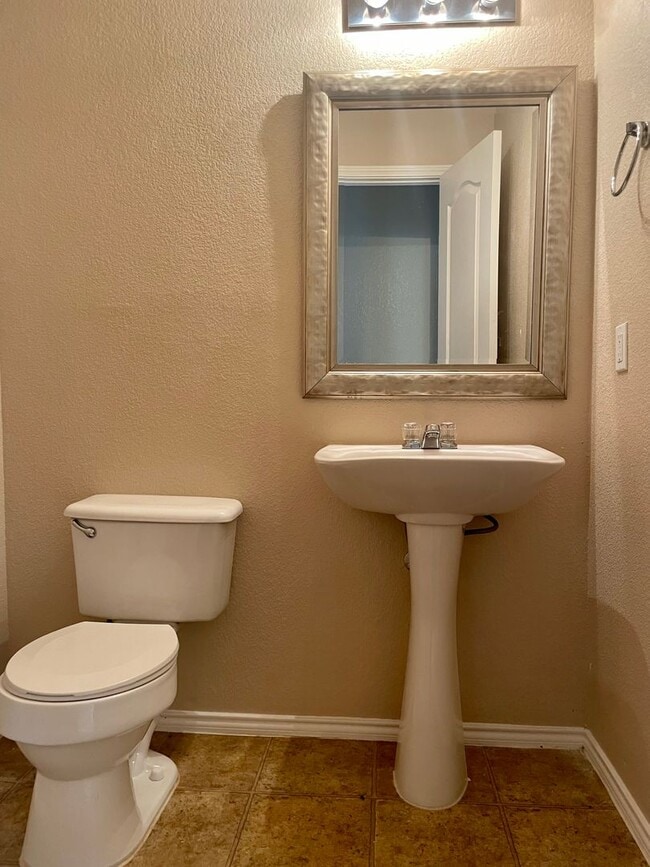 Photo - 3 Bedroom Townhouse for Lease