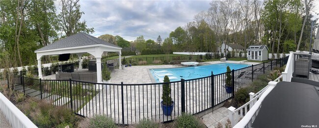 Photo - 3655 Pequash Ave