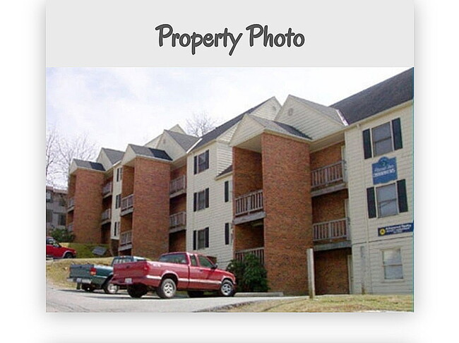 Building Photo - 236 Oak St Unit H6 Rental