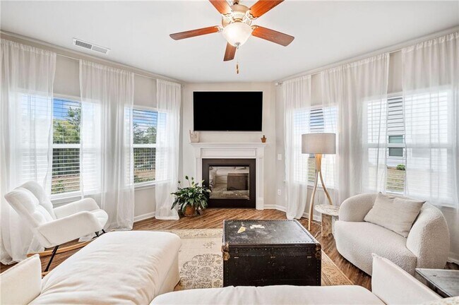 Photo - 175 Madison Bend