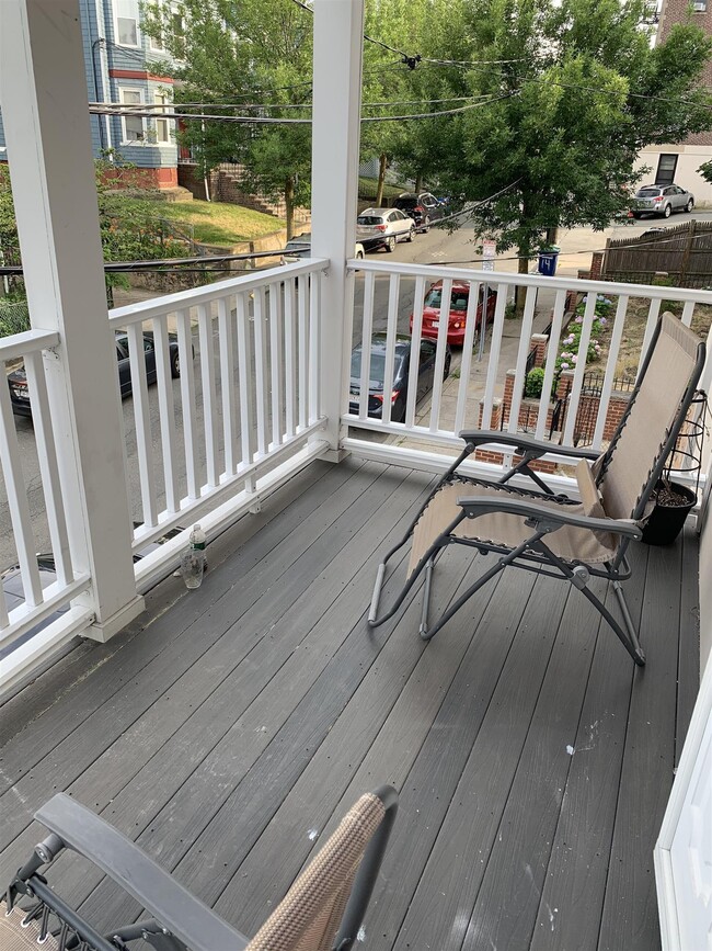 Photo - 18 Bond St Unidad 1