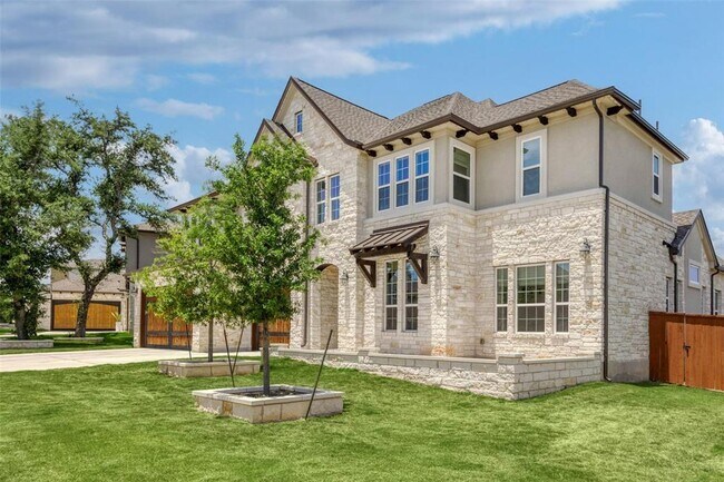 4413 Edgewater Dr