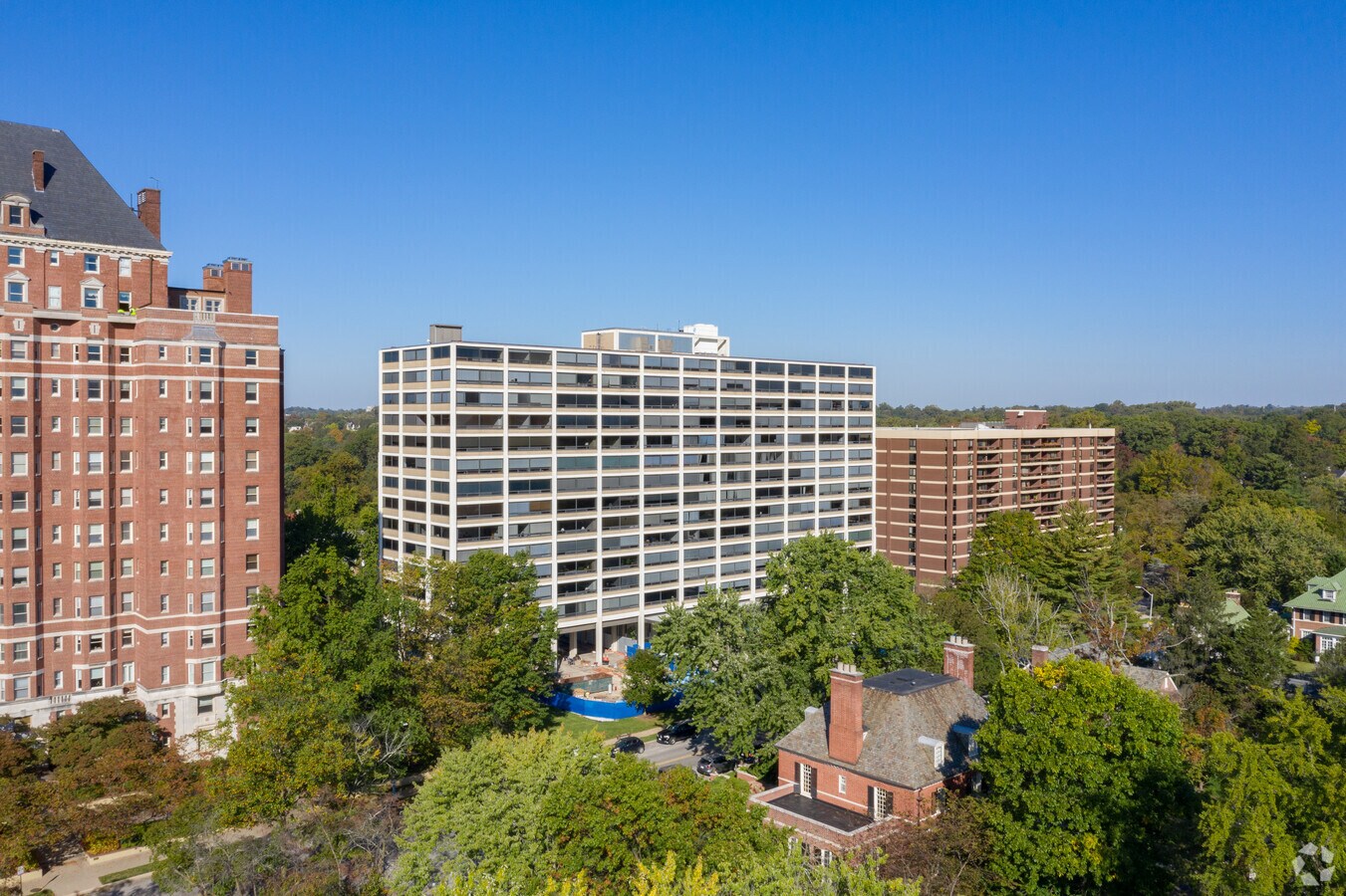 Photo - Highfield House Condominium