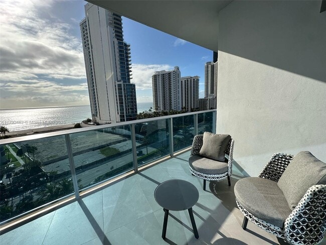 Building Photo - 17550 Collins Ave Unit 902