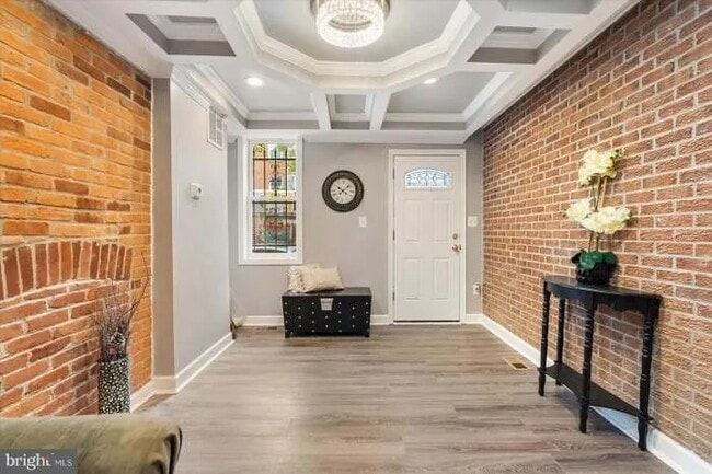 Photo - 1230 W Lombard St