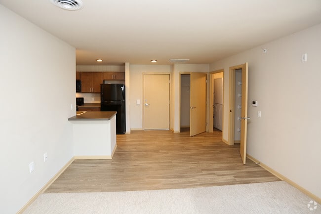 2BR, 1BA