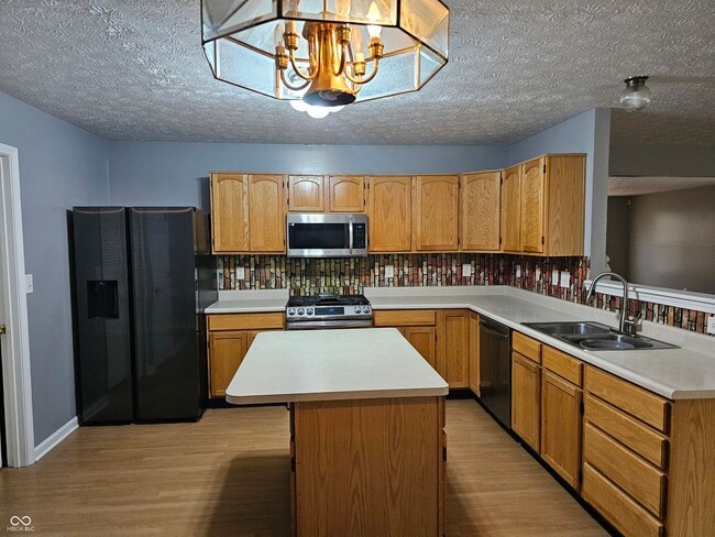 Photo - 9114 Robey Meadows Ln