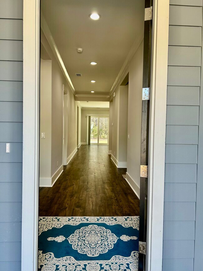 Photo - 1214 Laurel Oak Ave