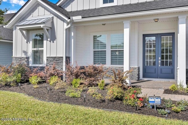 Building Photo - 323 Glenneyre Cir