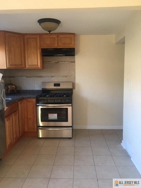Photo - 218 Newman St