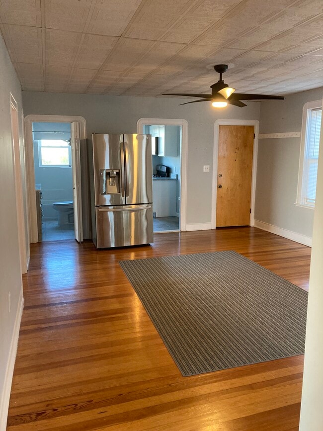 Photo - 56 Howland St Unit 2nd floor