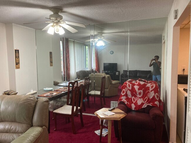 Photo - 5353 Columbia Pike Unit 610