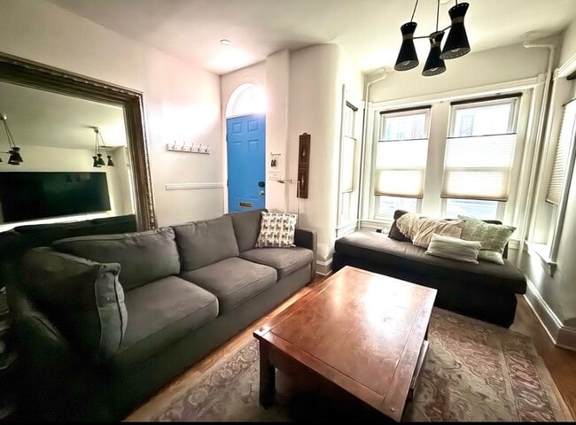 Photo - 768 Harvard St NW