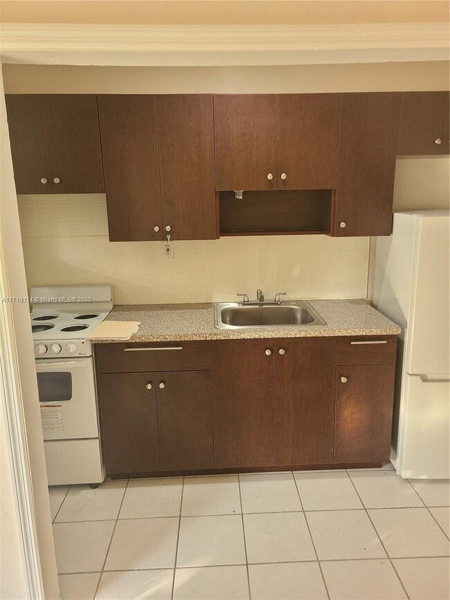 Photo - 1718 Thomas St Apartment Unit 2