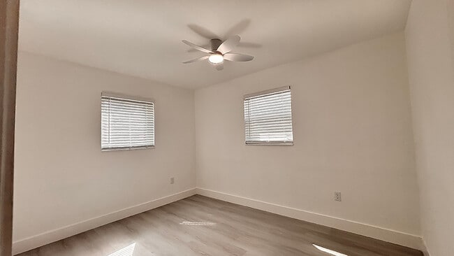 Photo - 721 N 68th Ter