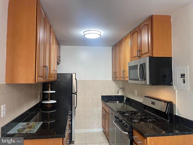 Photo - 1200 S Arlington Ridge Rd Unidad 607