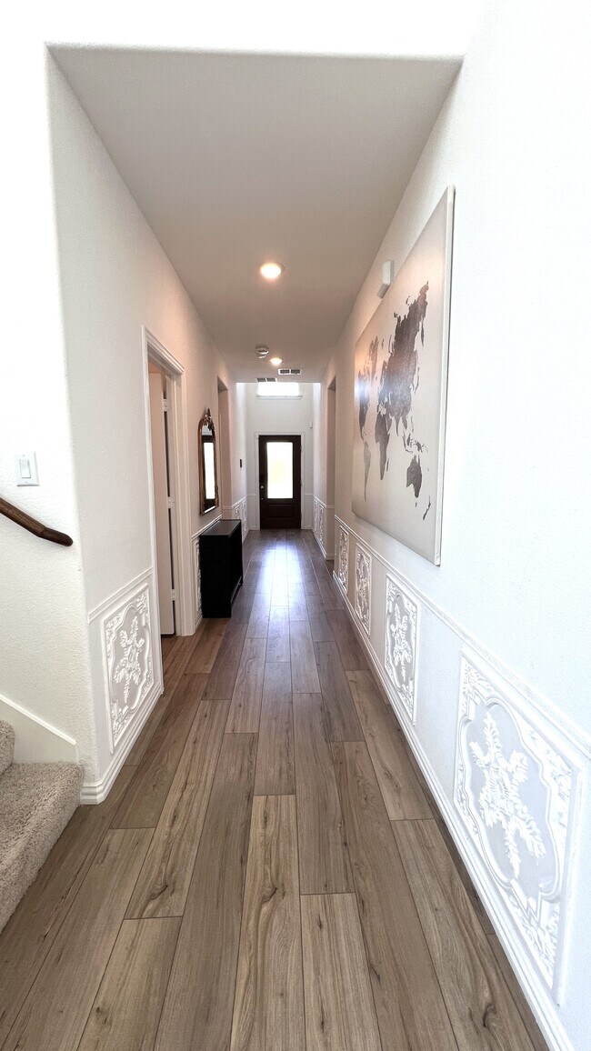 Photo - 5334 Riverwalk Pky