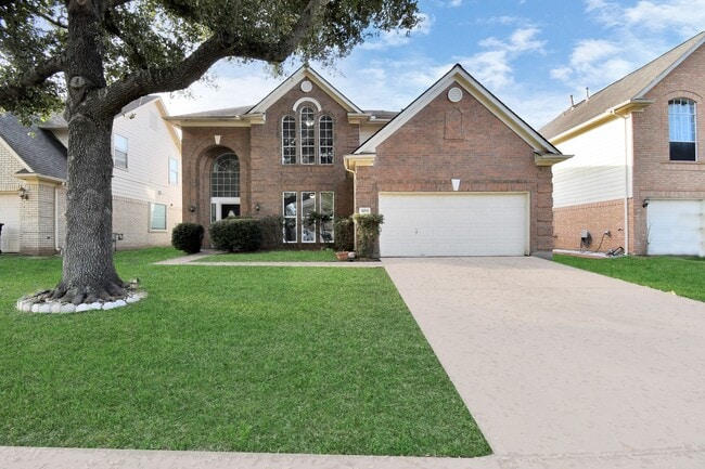 Building Photo - 15711 Rosewood Hill Ct