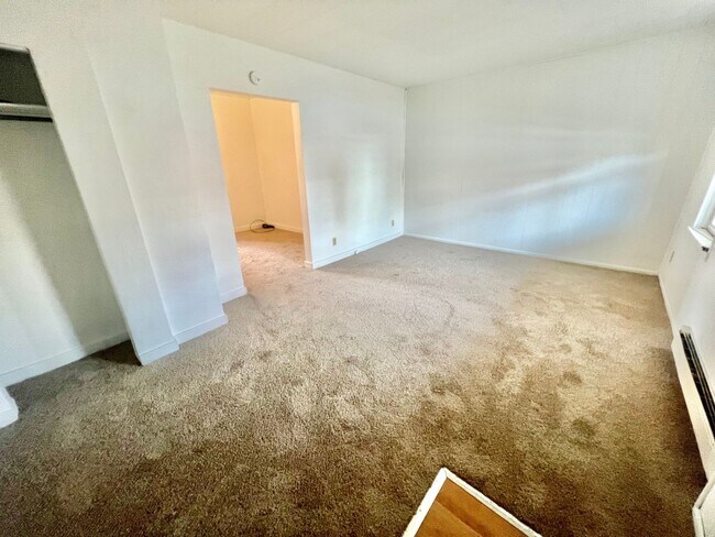 Photo - 1613 Fourth Avenue (Full Service) Unit Front
