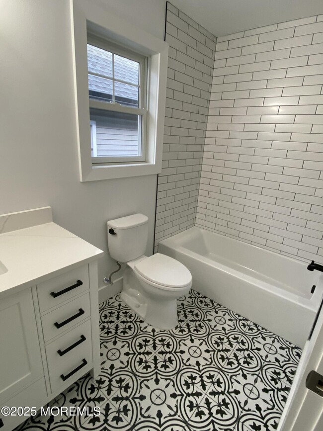 Photo - 51 Miller St