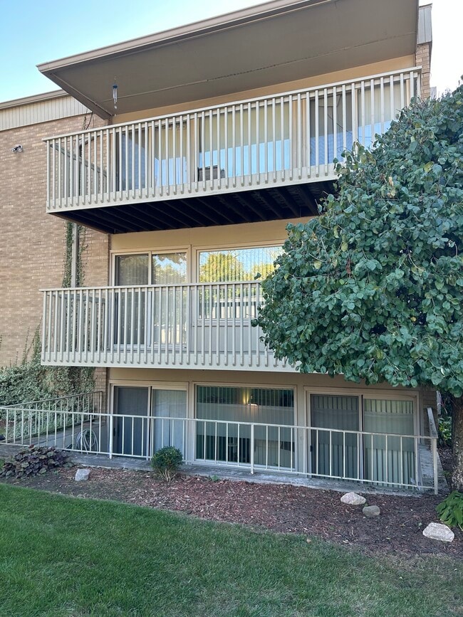 Out side patio - 2315 Packard St Unit A-207