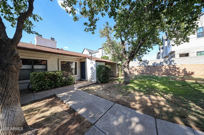 Building Photo - 3135 N 38th St Rental