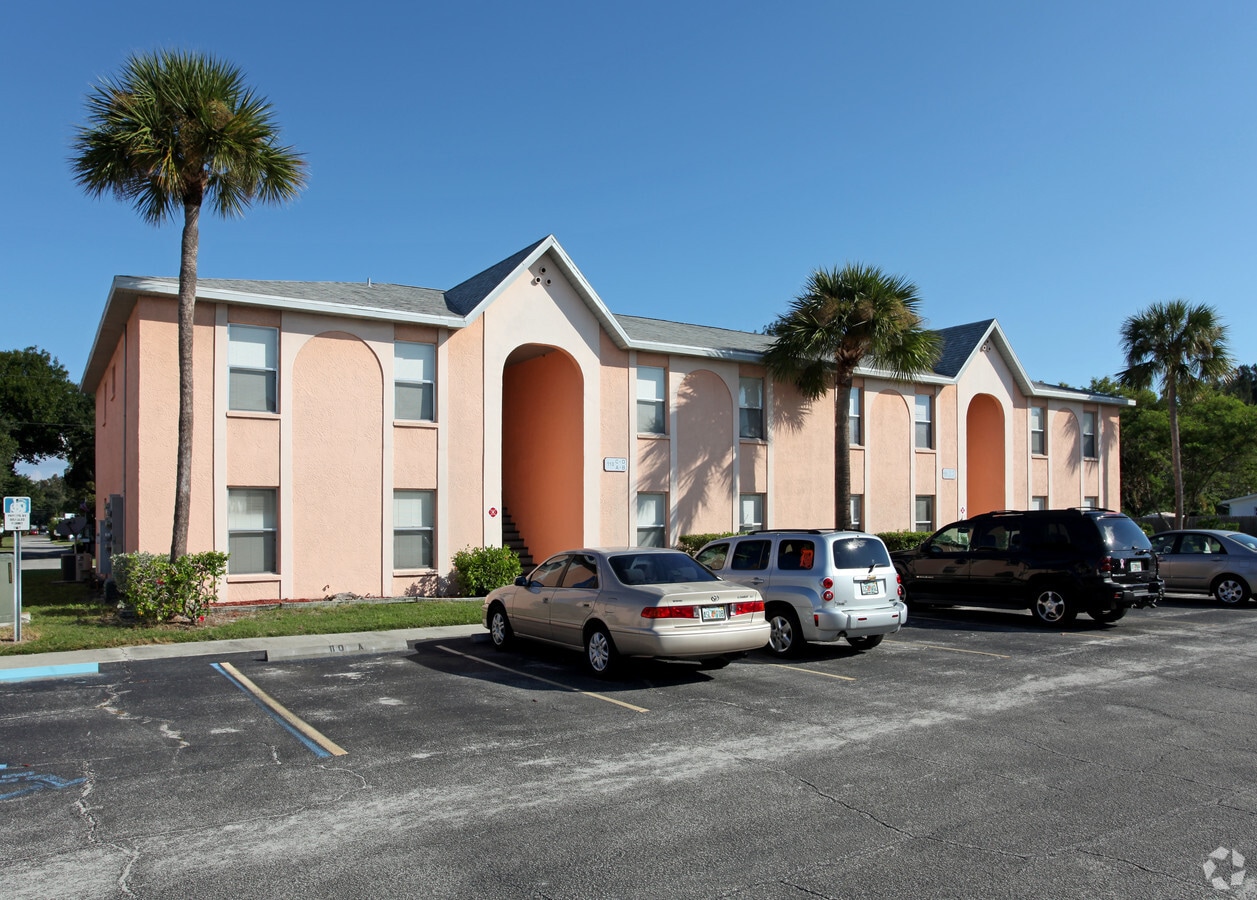 Catalina Club Apartments - Catalina Club Apartments