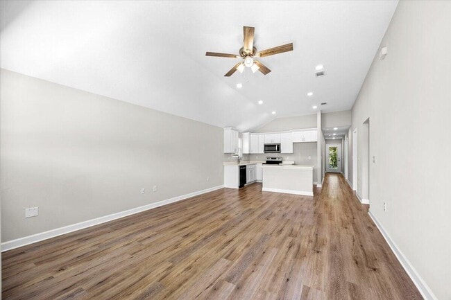 Photo - 3158 Chestnut St