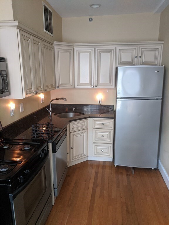 Photo - 1691 Commonwealth Ave Unit 12