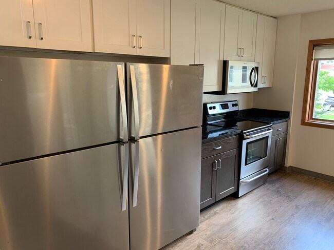 Photo - 505 N Carroll St